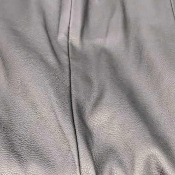 EUC [Zara] Moto Faux Leather Skinny High Rise Tapered Ankle Zip Pants Women’s L - Picture 13 of 14